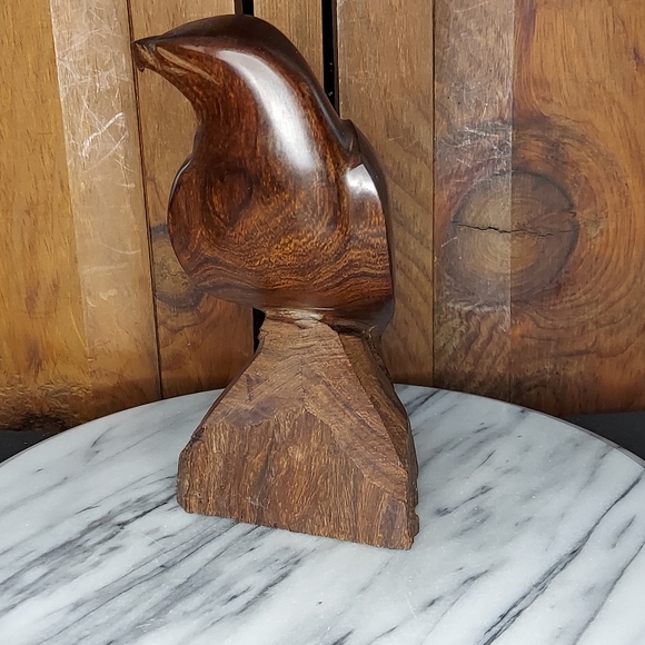 Handcarved Falcon - Picture 8 of 12